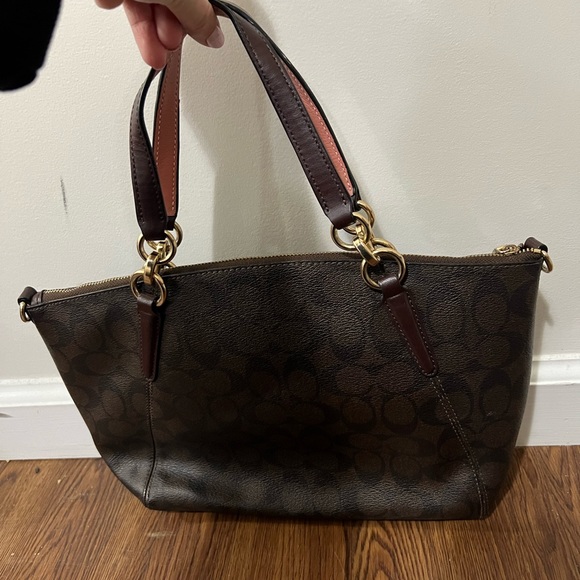 EUC Coach Brown Leather Monogram Logo Purse - Picture 4 of 5